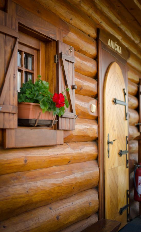 Ubytovanie Koliba Pacho - Zrub Anicka Prievidza Exterior foto